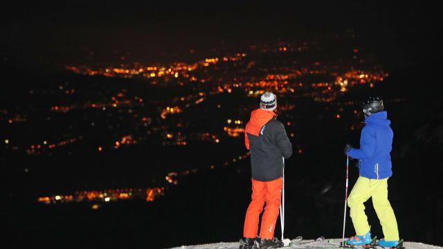 Le ski nocturne à la station du Collet sur le Massif de Belledonne